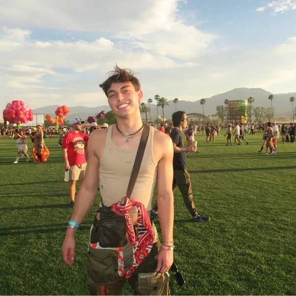 DSQUARED2 Patchwork Cargo Pants in Olive Green, Red Floral & Tan Accents - Picture 4 of 4